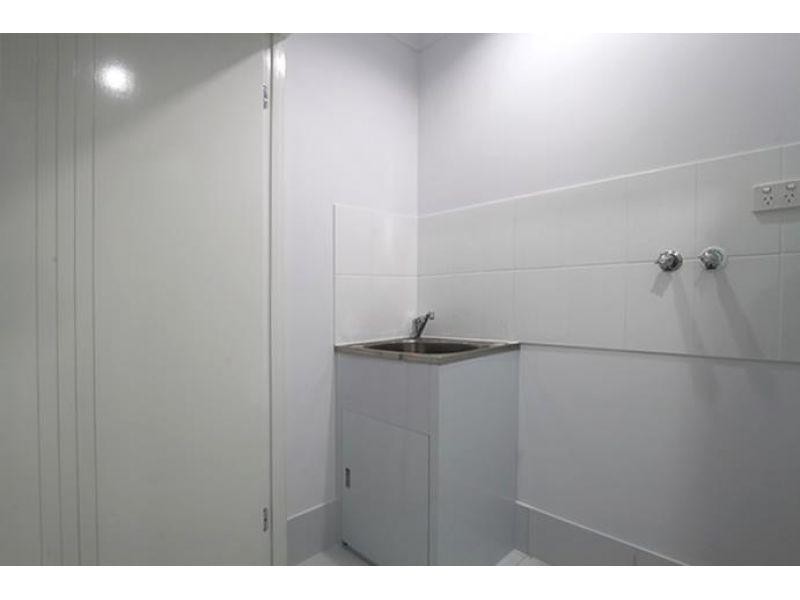 2/6 Sapphire Court, Morayfield QLD 4506