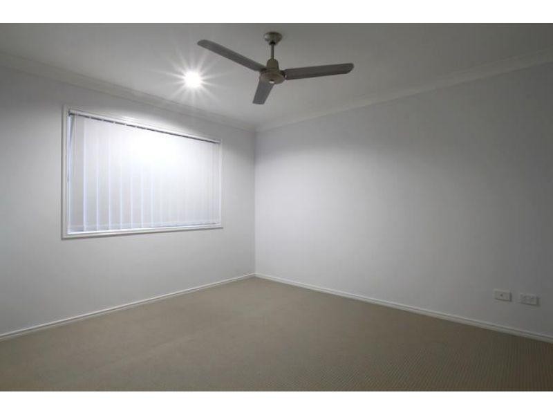 1/6 Sapphire Court, Morayfield QLD 4506