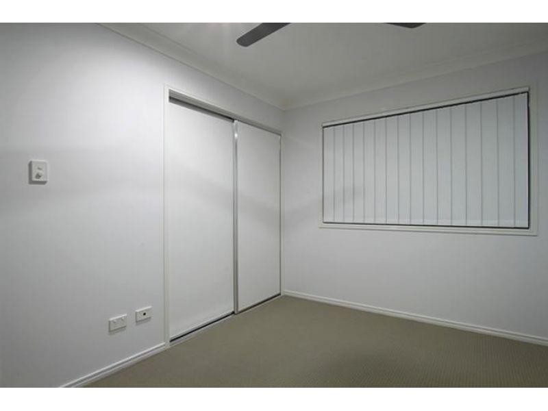 2/8 Thistle Street, Upper Caboolture QLD 4510