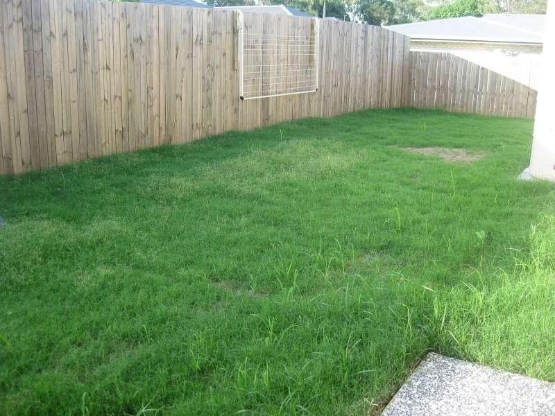 2/8 Thistle Street, Upper Caboolture QLD 4510