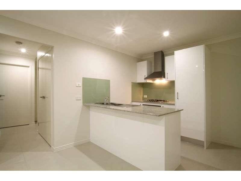 2/8 Wilton Court, Morayfield QLD 4506