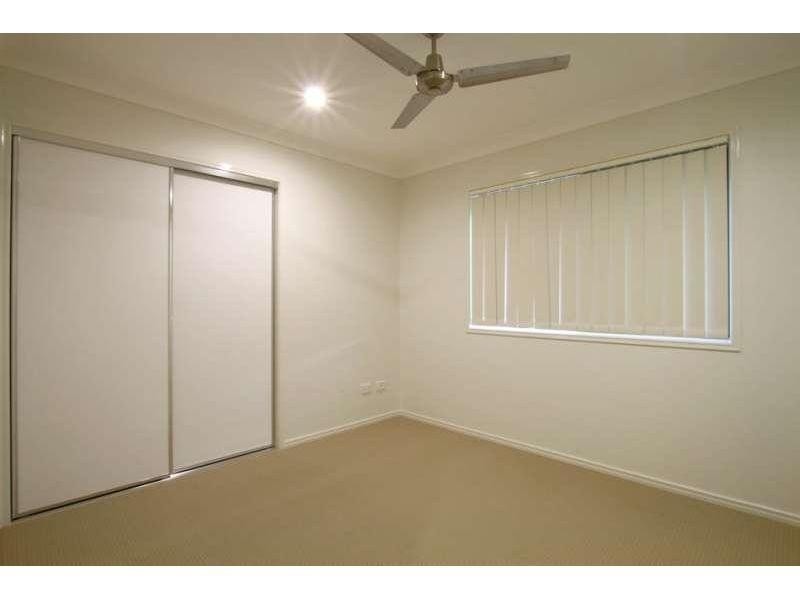 2/8 Wilton Court, Morayfield QLD 4506