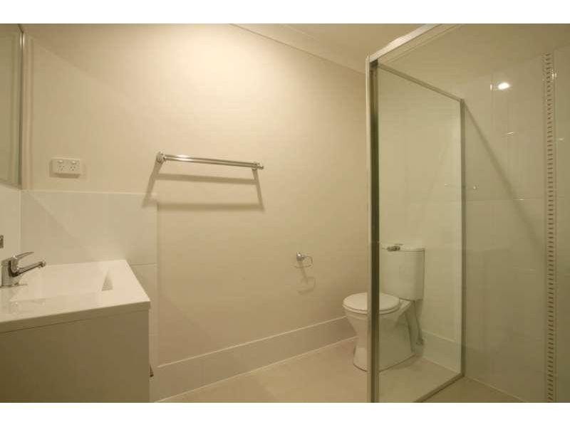 2/8 Wilton Court, Morayfield QLD 4506