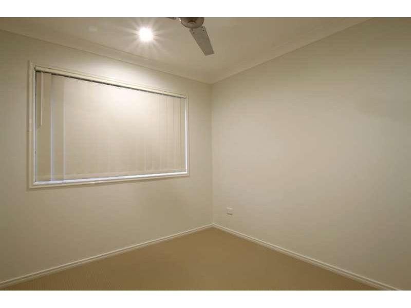 2/8 Wilton Court, Morayfield QLD 4506