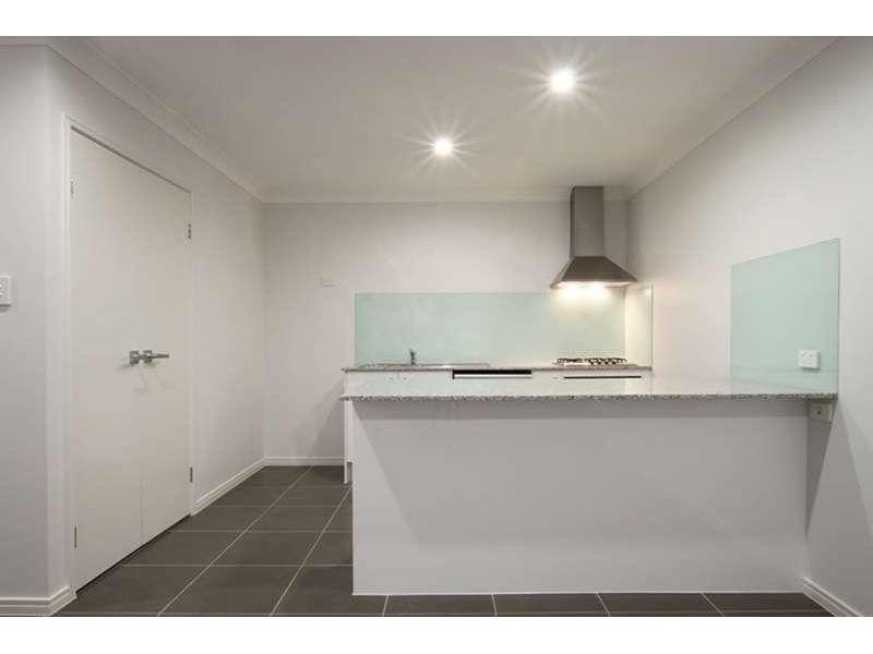 2/29 Toby Close, Kallangur QLD 4503