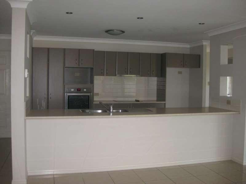 15 Seabiscuit Crescent, Kallangur QLD 4503