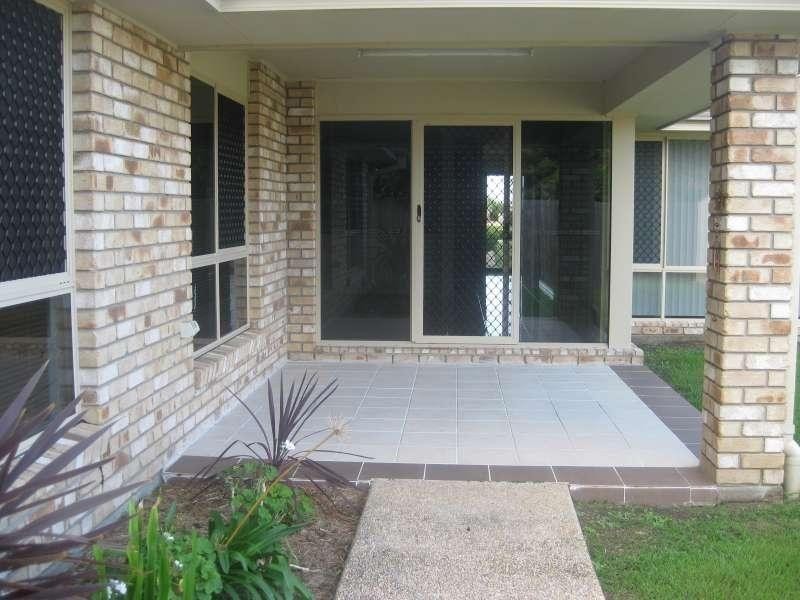 15 Seabiscuit Crescent, Kallangur QLD 4503