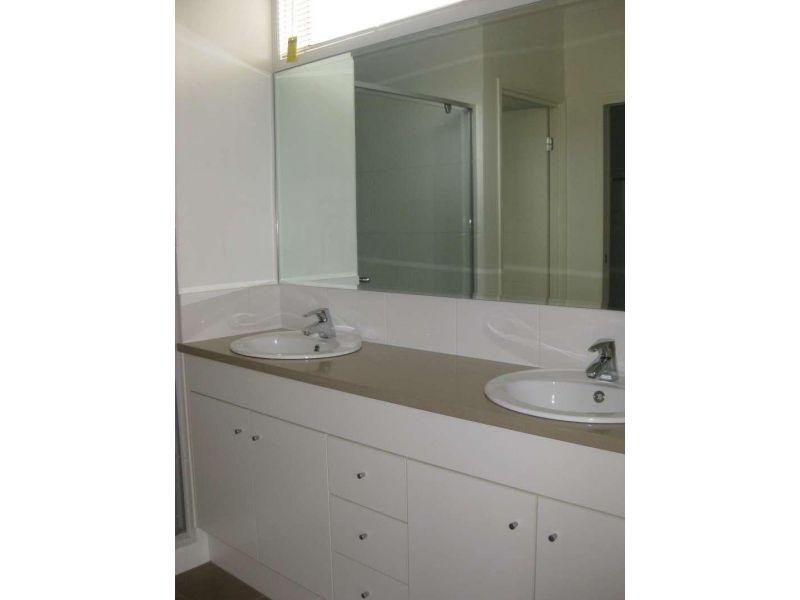 2 Calder Street, North Lakes QLD 4509