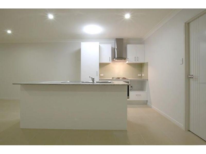 1/4 Levi Avenue, Morayfield QLD 4506