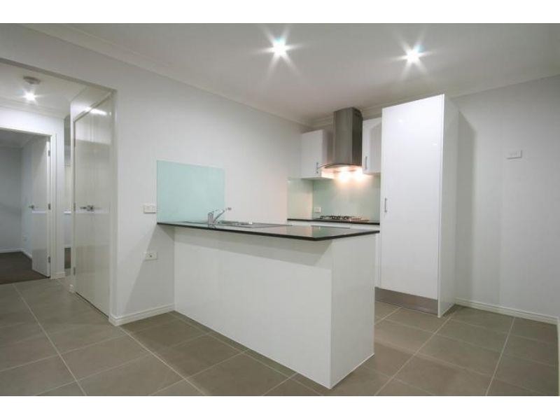 2/9 Baphal Crescent, Narangba QLD 4504