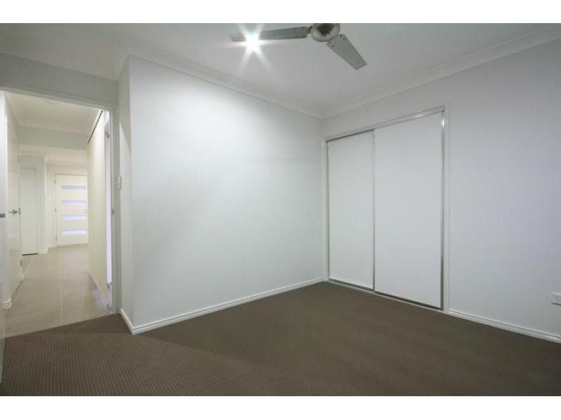 2/9 Baphal Crescent, Narangba QLD 4504