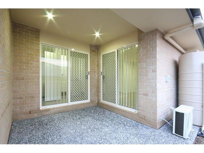 2/9 Baphal Crescent, Narangba QLD 4504