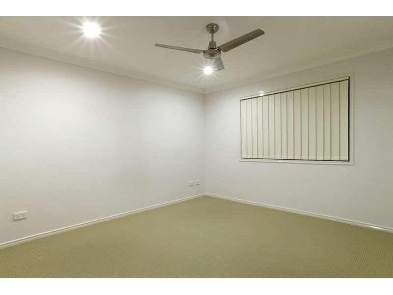 1/31 Sunflower Crescent, Upper Caboolture QLD 4510