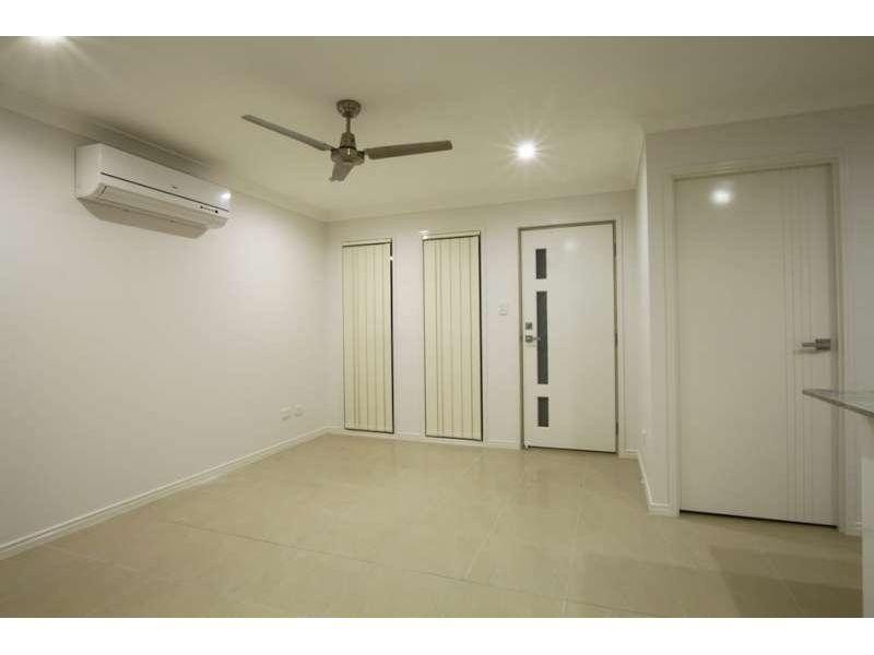 2/31 Sunflower Crescent, Upper Caboolture QLD 4510