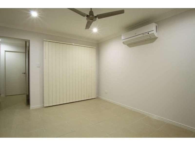 2/31 Sunflower Crescent, Upper Caboolture QLD 4510