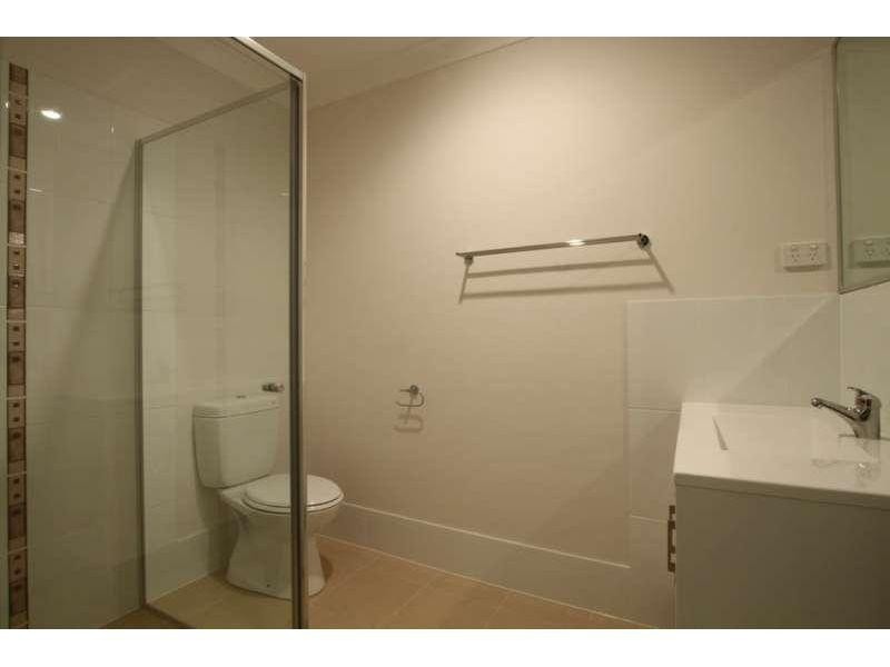 2/31 Sunflower Crescent, Upper Caboolture QLD 4510