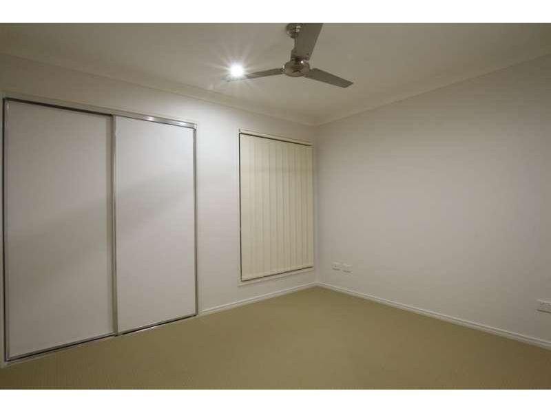 2/31 Sunflower Crescent, Upper Caboolture QLD 4510