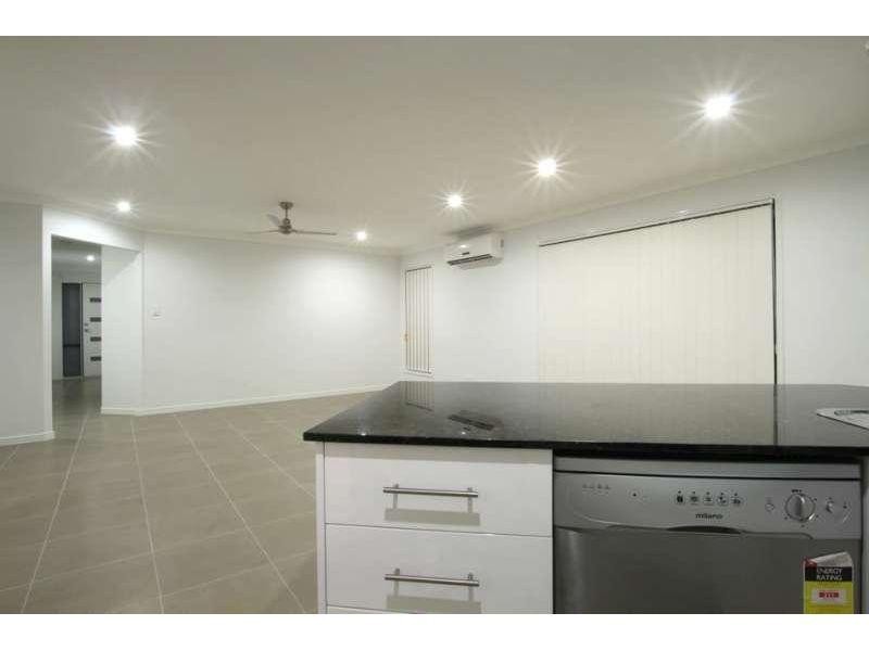 18 Braheem Street, Morayfield QLD 4506