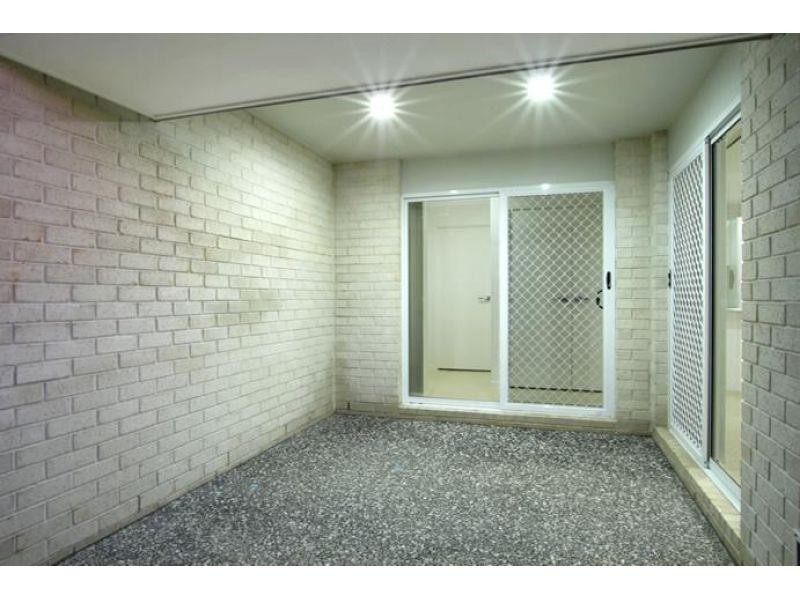 2/3 Reichman Street, Caboolture QLD 4510