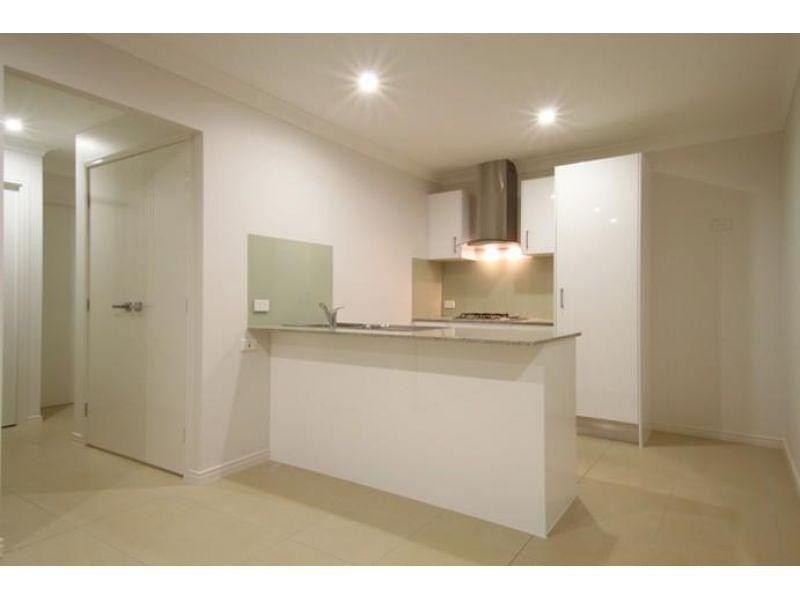 2/3 Reichman Street, Caboolture QLD 4510