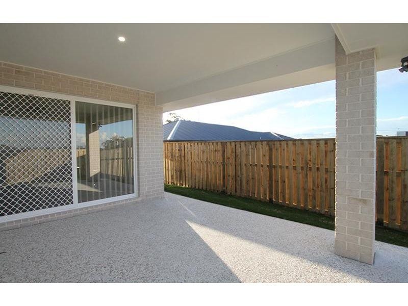 38 Diane Parade, Kallangur QLD 4503