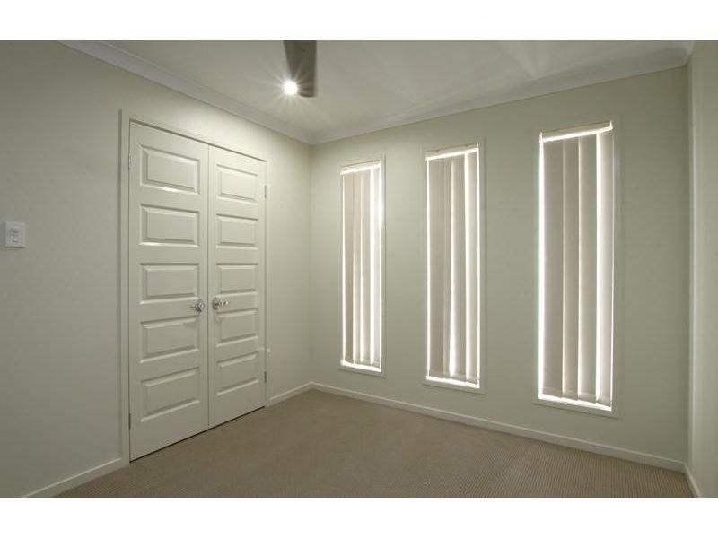 38 Diane Parade, Kallangur QLD 4503