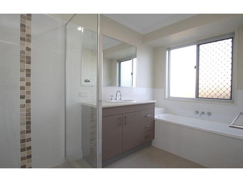 38 Diane Parade, Kallangur QLD 4503