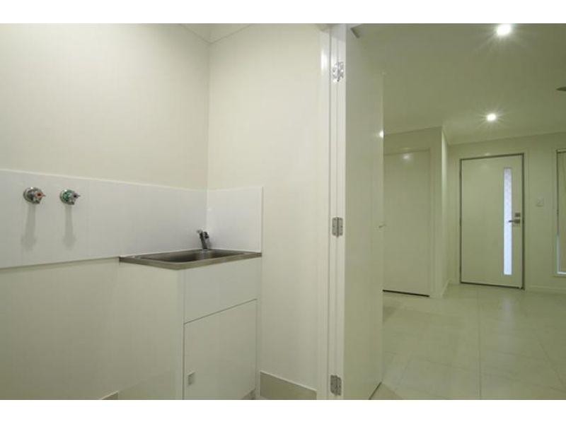 2/61 Reibelt Drive, Caboolture QLD 4510