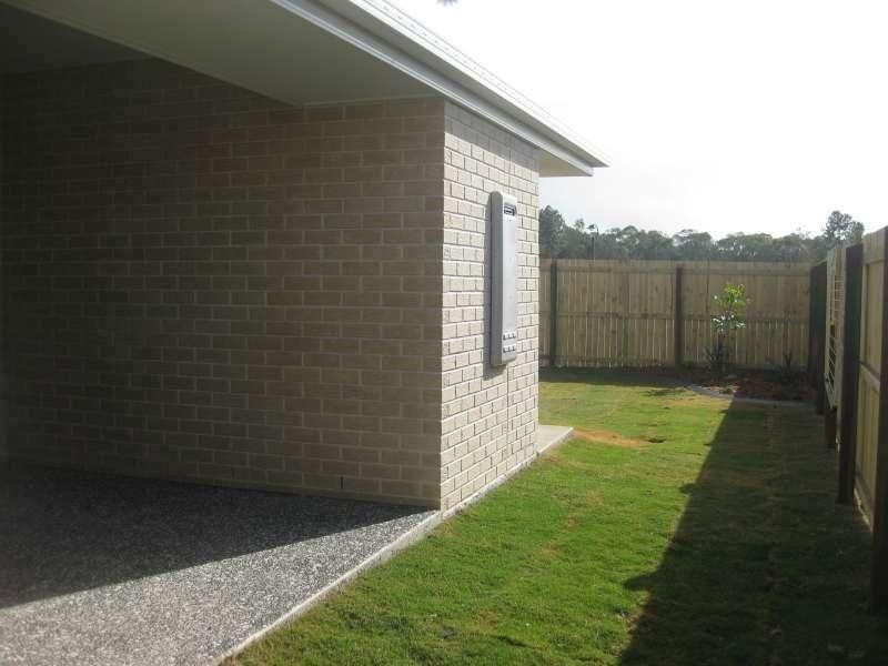 2/57 Reibelt Drive, Caboolture QLD 4510