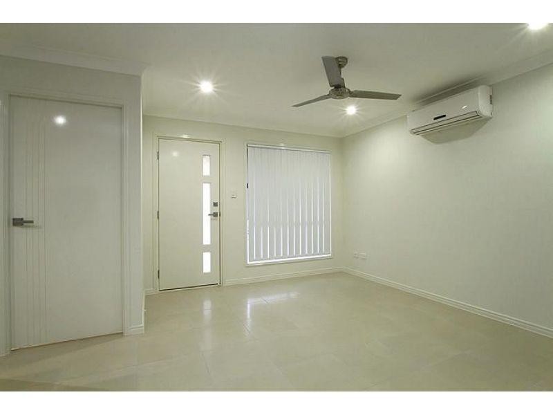 2/8 Lotus Avenue, Bellmere QLD 4510