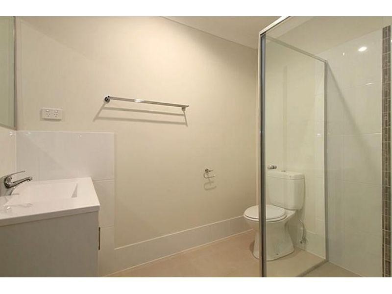 2/8 Lotus Avenue, Bellmere QLD 4510