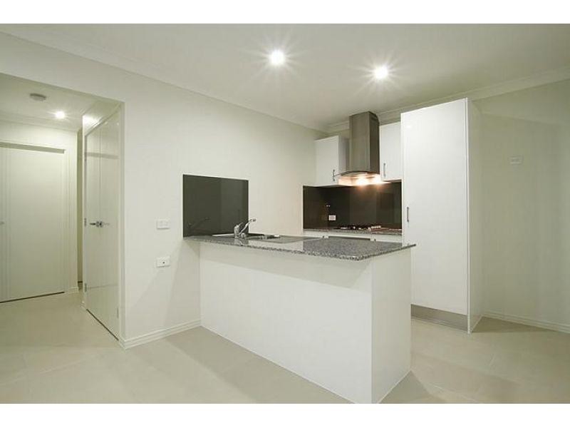 2/8 Lotus Avenue, Bellmere QLD 4510