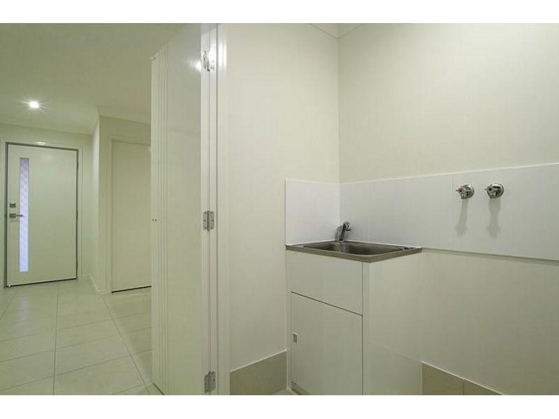 2/72 Ronald Court, Caboolture South QLD 4510