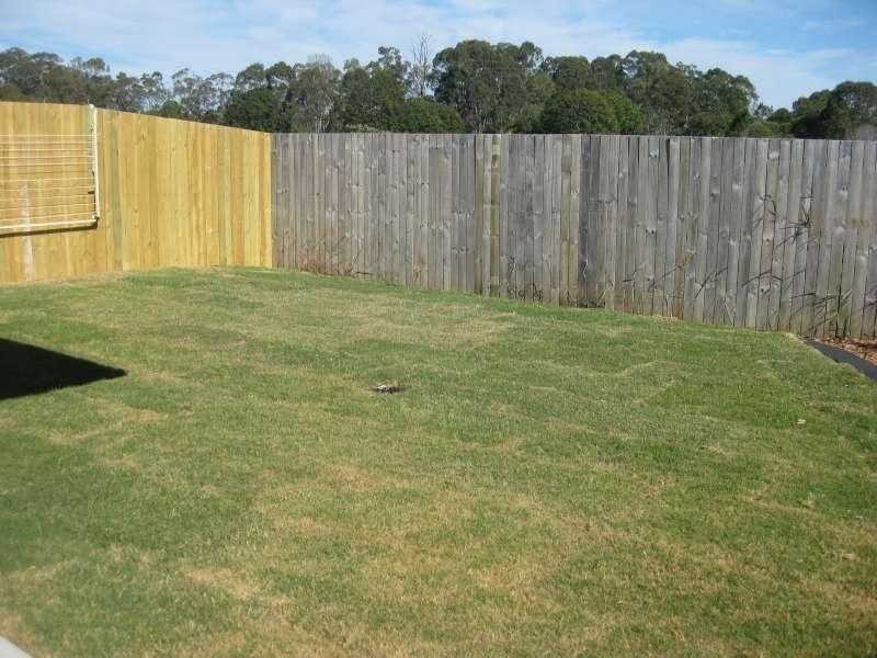 2/72 Ronald Court, Caboolture South QLD 4510