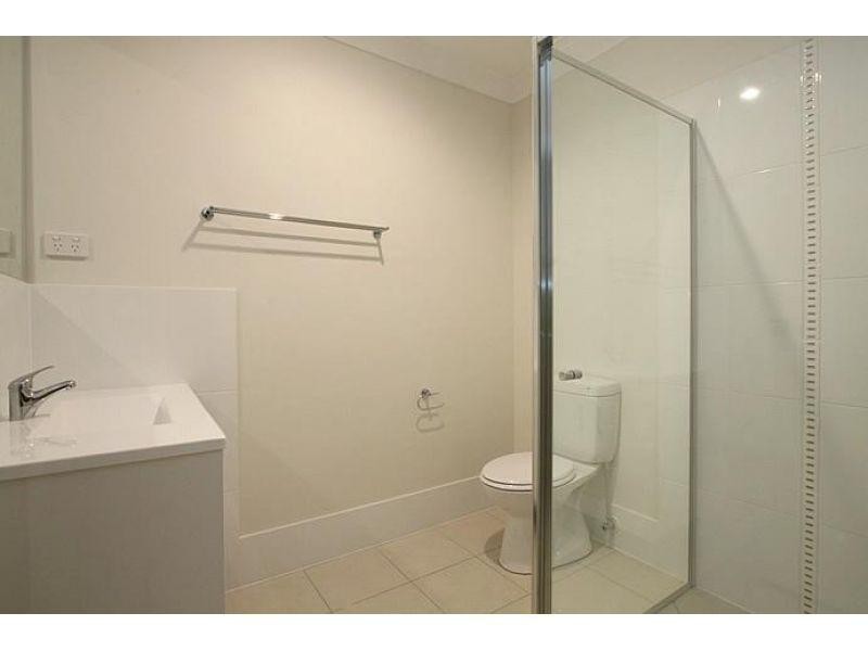 2/44 Reibelt Drive, Caboolture QLD 4510