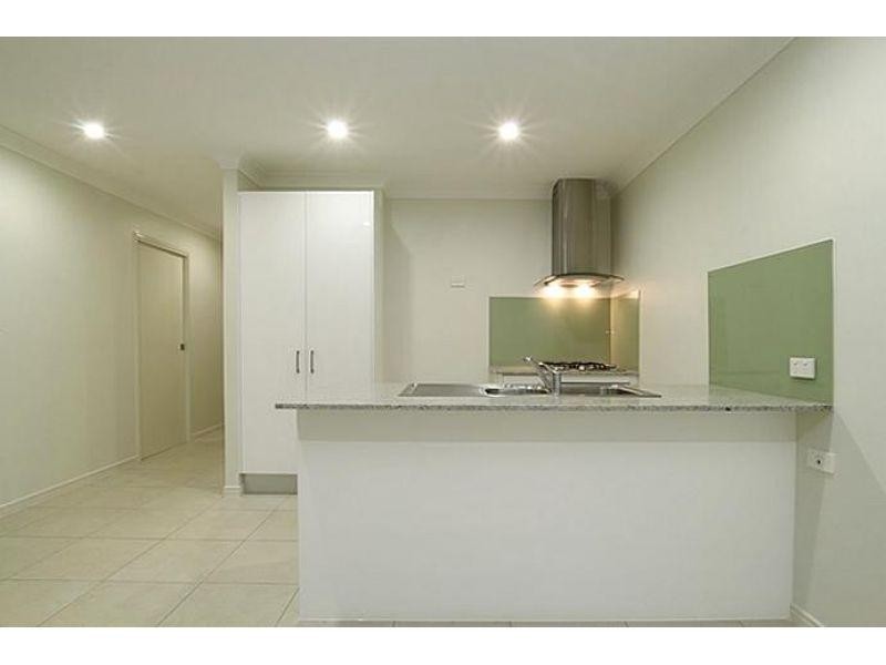 2/44 Reibelt Drive, Caboolture QLD 4510