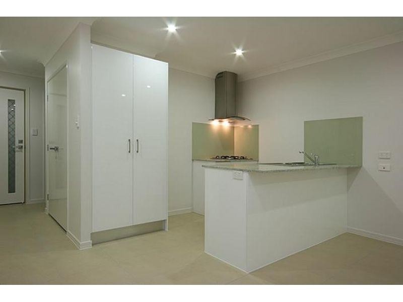 2/49 Reibelt Drive, Caboolture QLD 4510