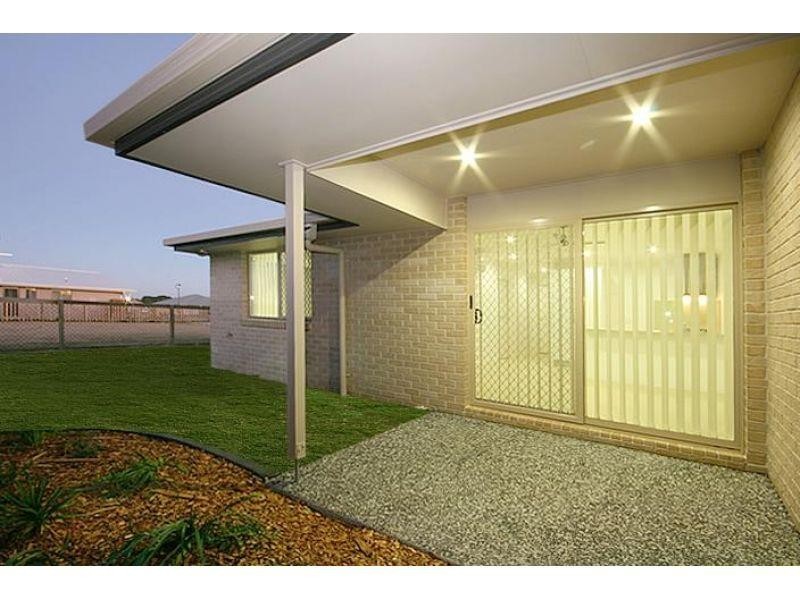 2/49 Reibelt Drive, Caboolture QLD 4510