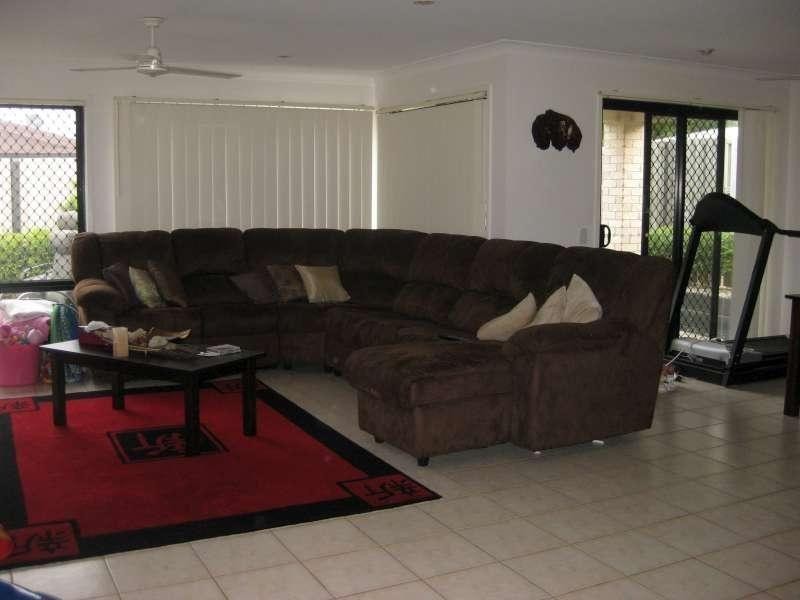 16 Diamond Avenue, Kallangur QLD 4503