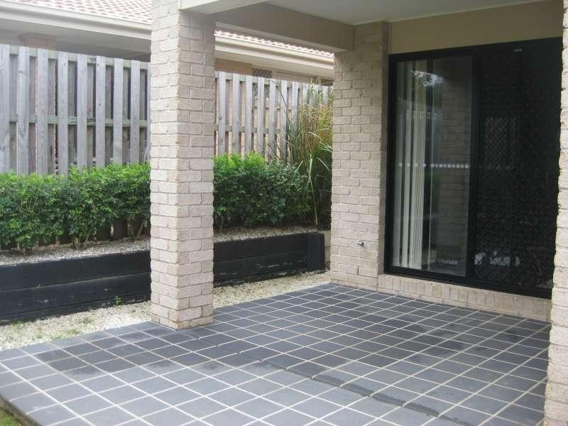 16 Diamond Avenue, Kallangur QLD 4503