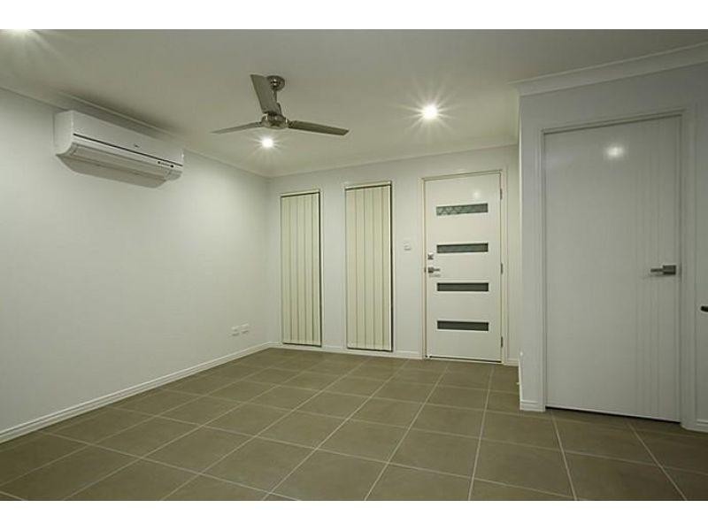 2/5 Hipwood Street, Morayfield QLD 4506