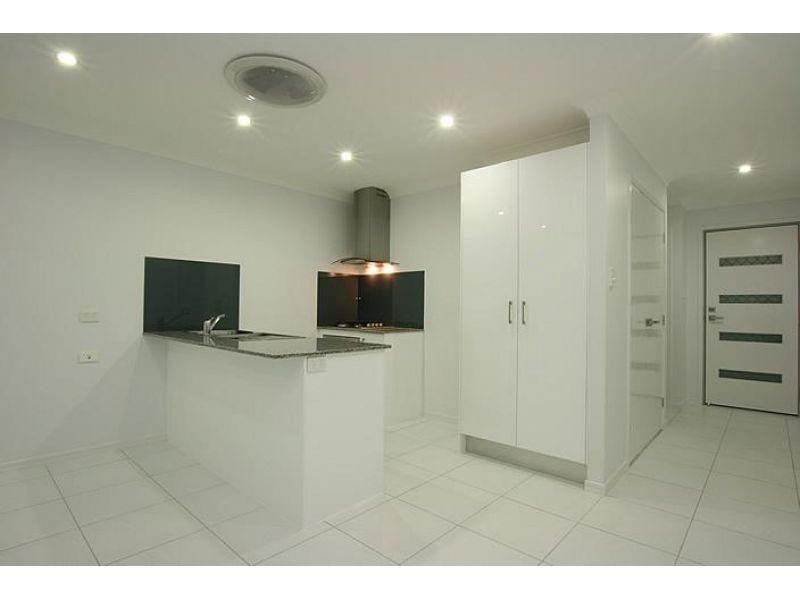 2/1 Tango Street, Caboolture QLD 4510