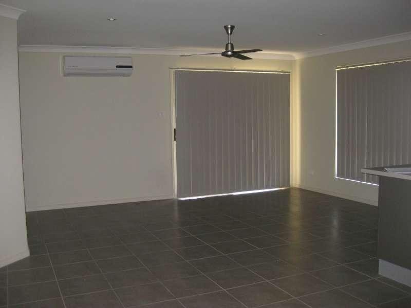 4 Thistledome Street, Morayfield QLD 4506