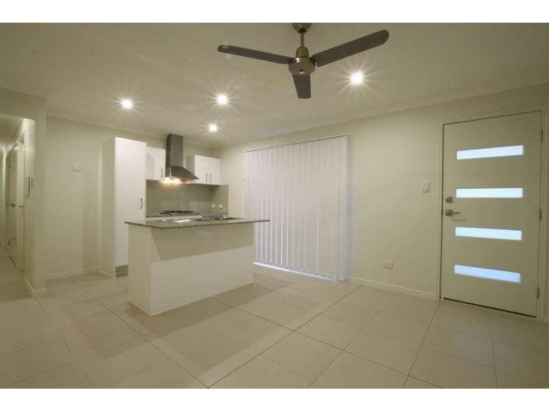 2/21 Homeland Crescent, Warner QLD 4500