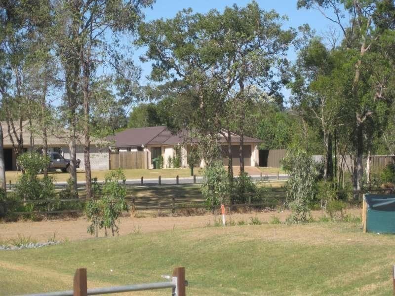 2/5 Hellcat Circuit, Bray Park QLD 4500