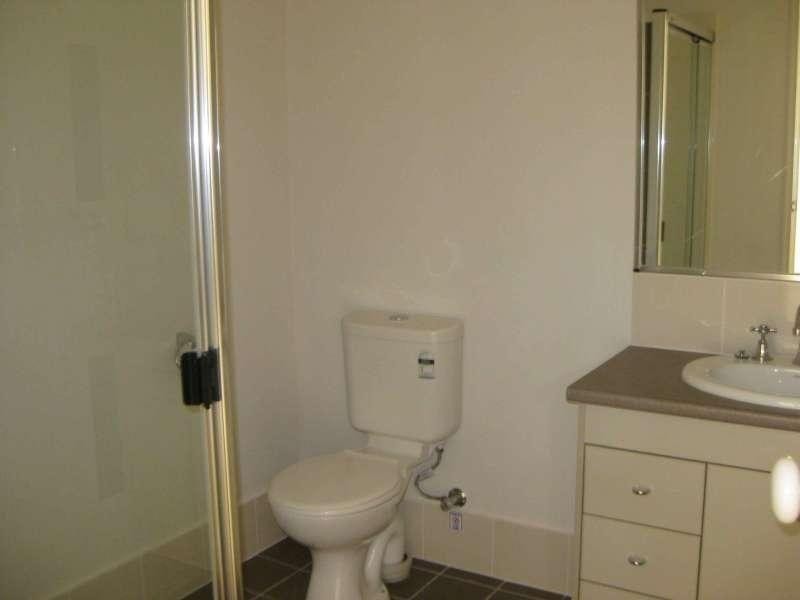 2/1 Barramundi Court, Warner QLD 4500