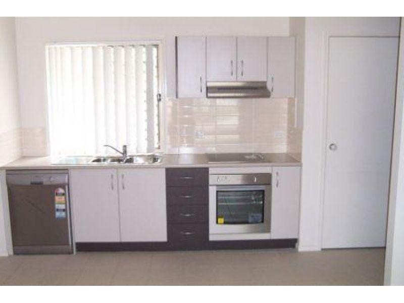 2/1 Barramundi Court, Warner QLD 4500