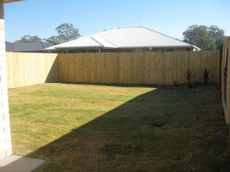 2/36 Scribbly Gum Circuit, Caboolture QLD 4510