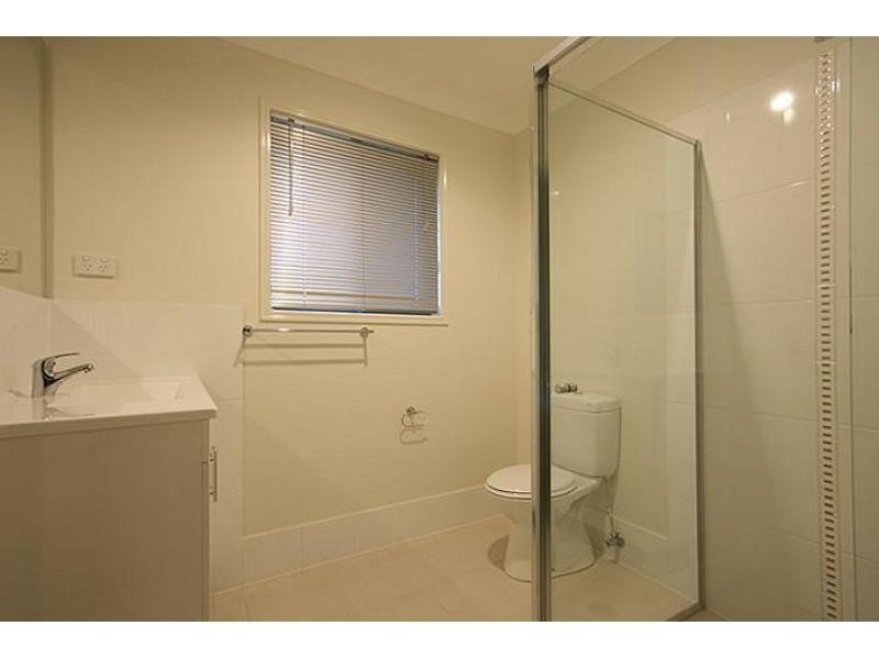 1/13 Sims Street, Caboolture QLD 4510