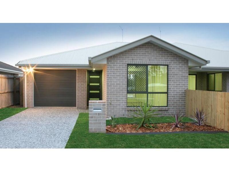 2/13 Sims Street, Caboolture QLD 4510